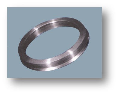 Pneumatik Lokomotif Kereta Api yang Dipalsukan 1250mm Diameter B6E Material BS Standard