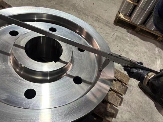 Roda Kereta Api Baja Tempa ER7 840–1050mm EN13262 untuk Sistem Gerobak Pengangkutan