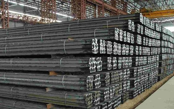 QU120 QU100 Steel Crane Rail, Rel Kereta Api Baja B T 5055-2014 Standar ODM