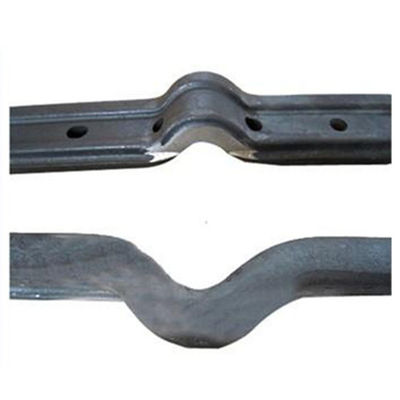 Forging Casting Joggled Fish Plate 4 Lubang Untuk UIC54 60 Stell Rails