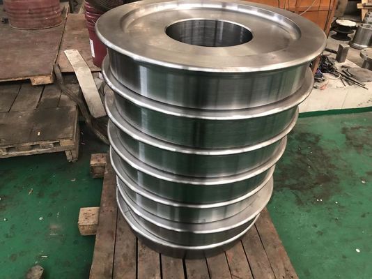 Roda Rel Tempa Baja Panas 12 Inci 4140 Bahan 490 Hb Kekerasan